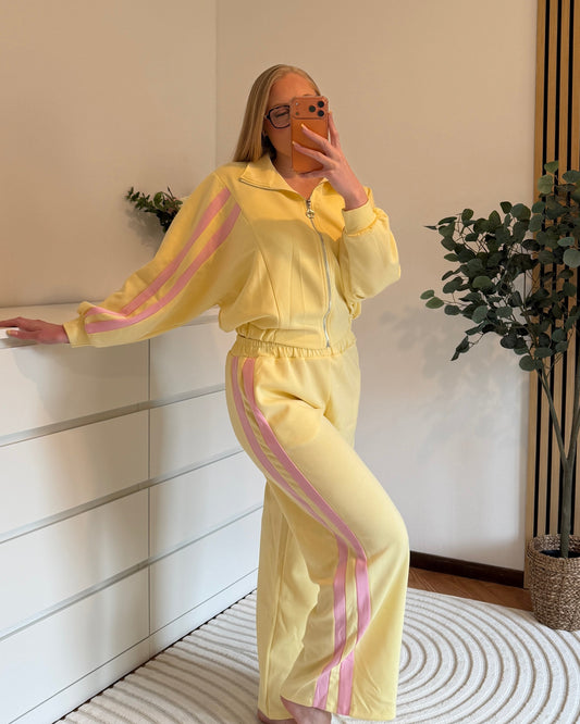 Ensemble glow pastel