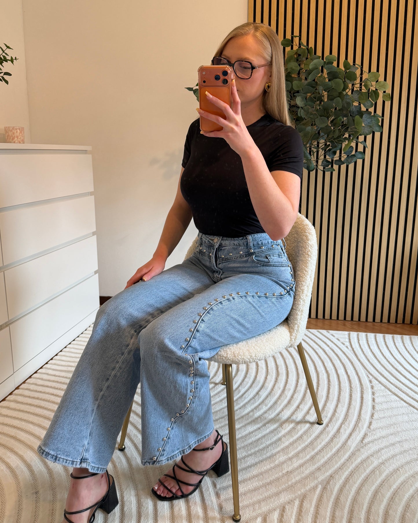 Jean taille haute à clous